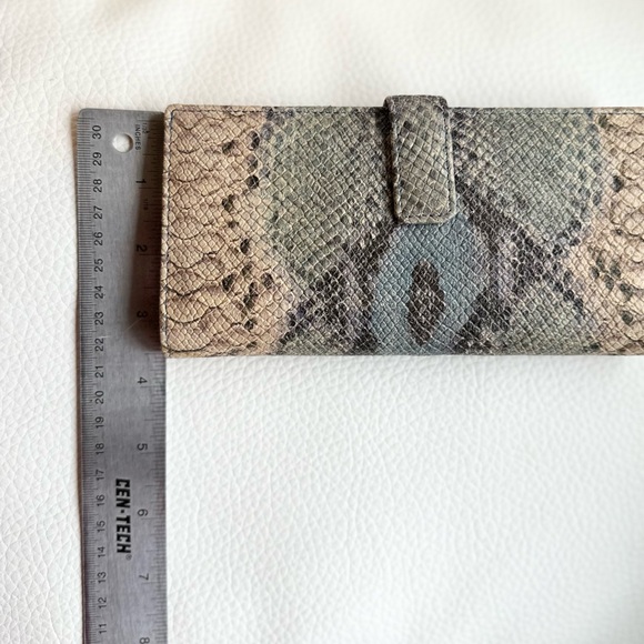 LODIS Leather Clutch Wallet NEW, Snakeskin Embossed Leather - Picture 12 of 12